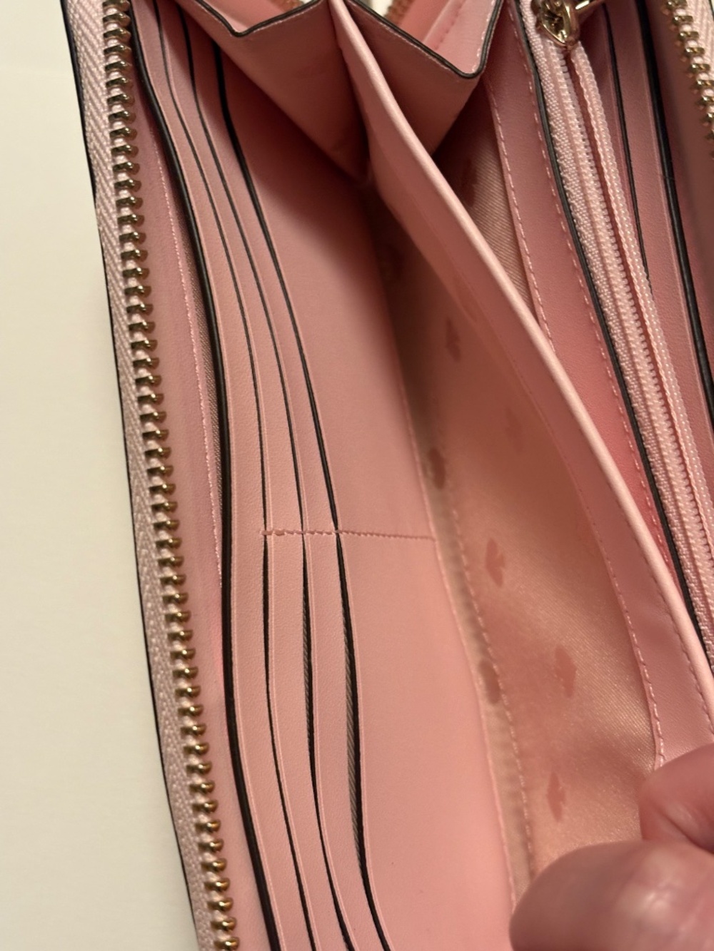 Kate Spade Wallet - Picture 9 of 10